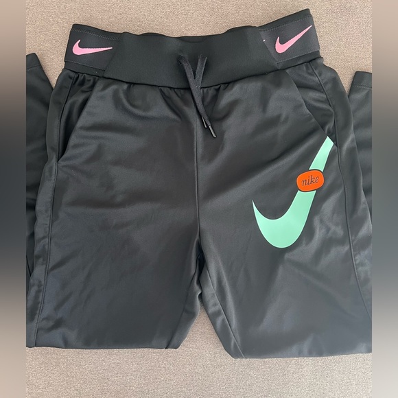 Nike Girls Track Pants - Picture 4 of 4